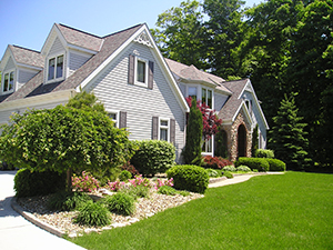 Landscapers and Lawncare Services in Niagara, WI